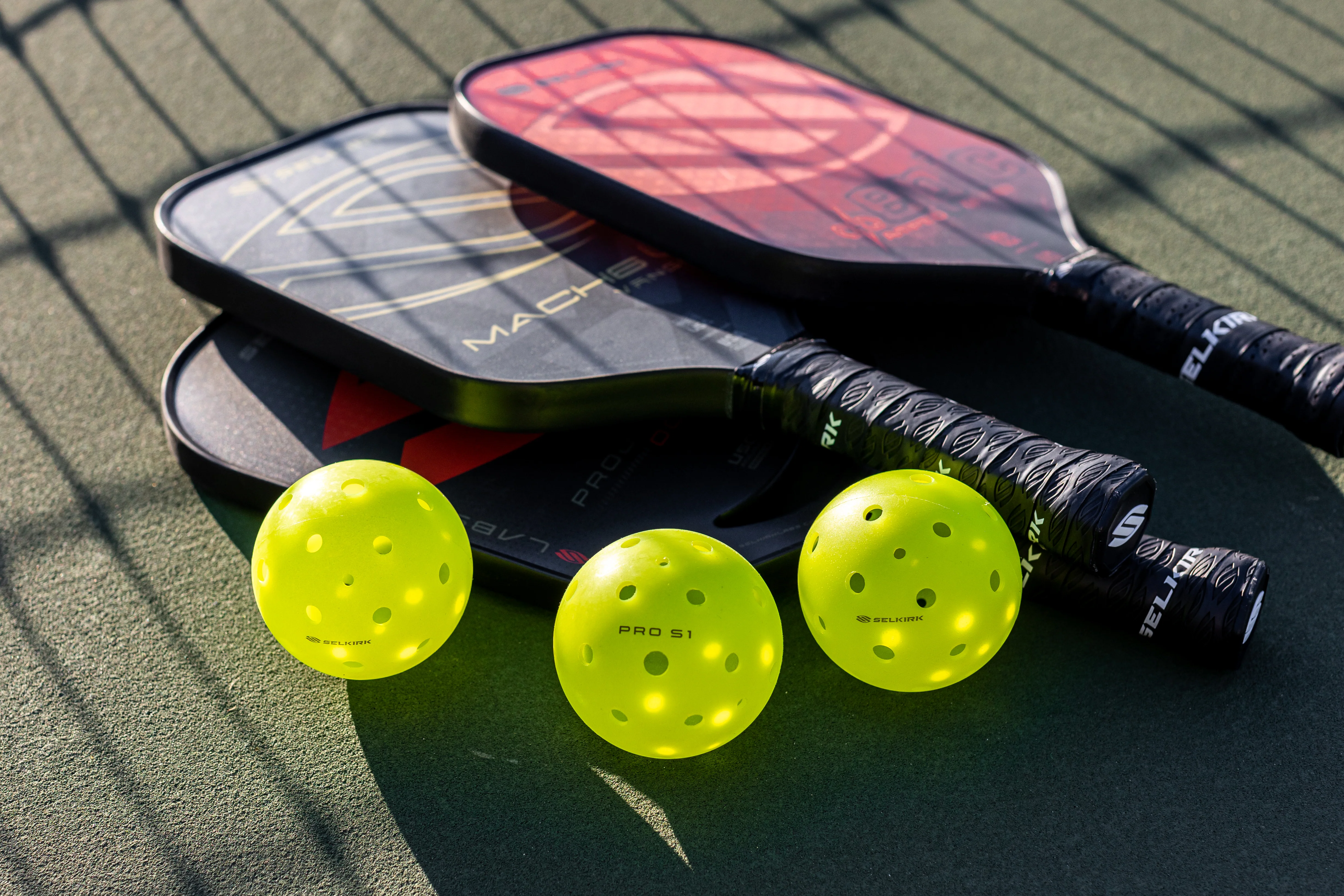 PICKLEBALL – MÔN THỂ THAO HIỆN ĐẠI ĐANG ĐƯỢC ƯA CHUỘNG TẠI CLB CAO LỖ